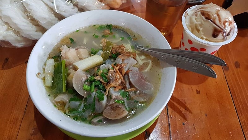 Wisata Kuliner Bandung Enak dan Murah - Mie Kocong Mang Dadeng
