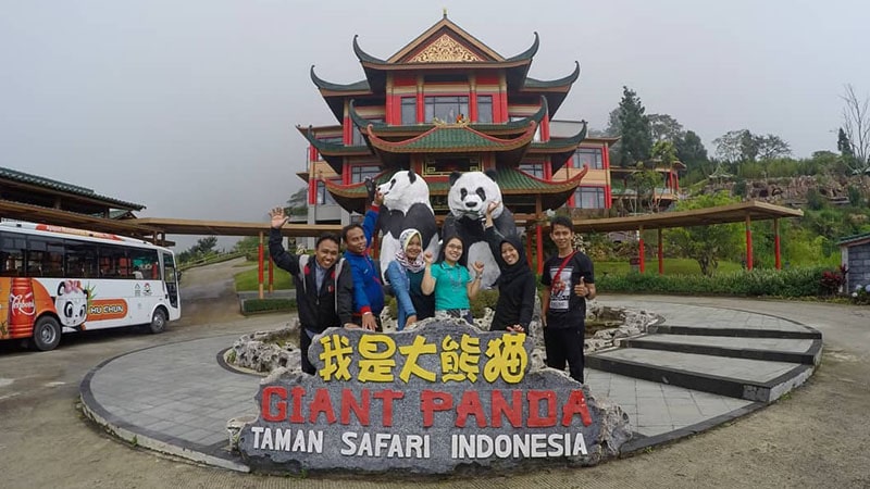Wisata Taman Safari Bogor - Istana Panda