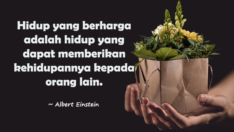 Kata-Kata Bijak Albert Einstein - Hidup yang Bermanfaat
