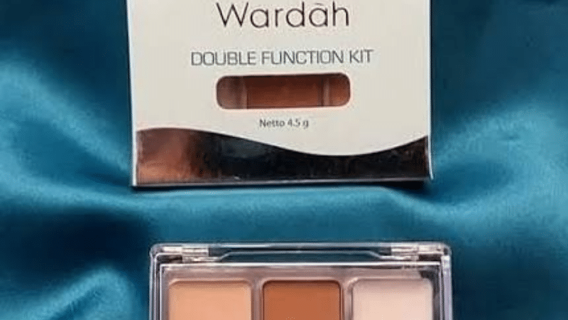 (gambar 1) Wardah Double Function Kit